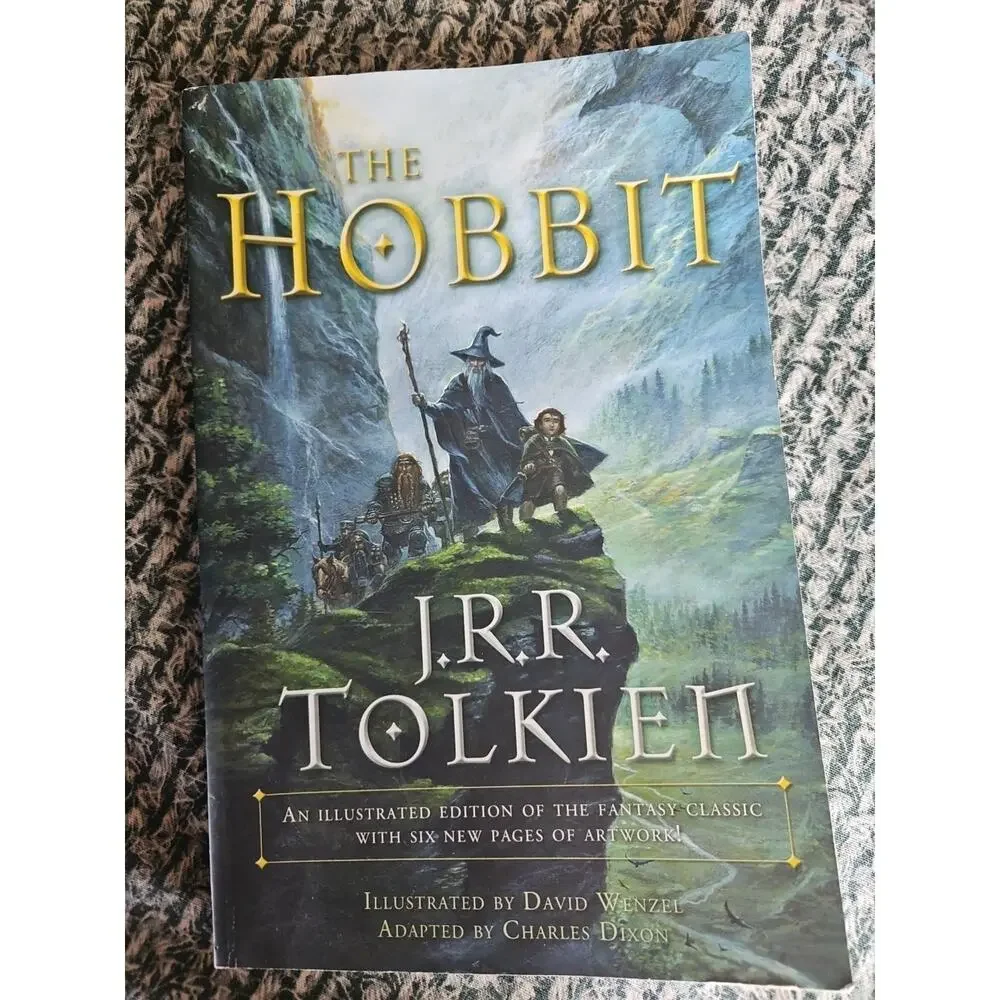 The Hobbit (Graphic Novel) J R R Tolkien (Illustrated Edition 2006 TPB) LotR